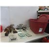 Image 1 : 12 Horse Racing Horseplayers Challenge Trophies And Tote