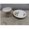Image 7 : 5 China Tea Cups & Saucers Royal Albert