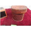 Image 5 : 4 Vintage Leather Hand Tooled Bags, Heavy Pocket Ornate Knife And Hardware