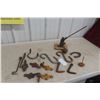Image 1 : Vintage Gate Hardware, Pulley Gizmo And Pintles