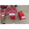 Image 6 : Vintage Grote 9130 Tail Lights Red 5 3/4", 4 Extra Lens, License Plate Bracket And 2 Grote Marker L