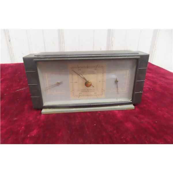 Vintage Airguide Barometer Temperature Relative Humidity Table Top Unit