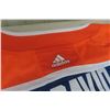 Image 11 : Edmonton Oilers Size 52 Hockey NHL Jersey, Sherwood Autographed Stick And Manitoba Moose Scarf