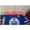 Image 3 : Edmonton Oilers Size 52 Hockey NHL Jersey, Sherwood Autographed Stick And Manitoba Moose Scarf