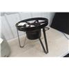Image 2 : Propane Outdoor Grill And Full Propane Tank