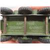 Image 6 : 2 Military Dinky Toys, Armoured Personnel Carrier And 55 Medium Gun