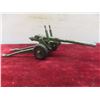 Image 7 : 2 Military Dinky Toys, Armoured Personnel Carrier And 55 Medium Gun