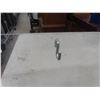 Image 2 : 1 Piece 1/8" Plexi Glass 42" X 54"