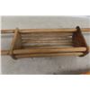 Image 3 : Primitive Baby Bath Caddy + Iron Board In Hippie Plaid