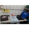 Image 1 : 4 Slogan T Shirts and Hat