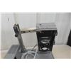 Image 3 : Elmo Liese Gang 615 Projector With Case