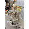 Image 4 : Yard Water Fountain 25" Tall