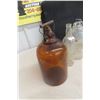 Image 6 : Jugs Bottles Booze Jugs Double Handle Rope