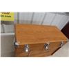 Image 3 : New Craftsman Classic Oak Heirloom Series 8-Drawer Tool And Hobby Chest With Key