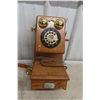 Image 2 : Old Vintage Style Wall Mount Telephone