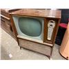 Image 1 : General Electric MCM Cabinet TV 36" X 31" X 18"