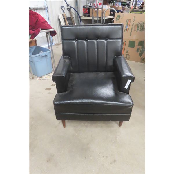 Leather/Leather Style Living Room Chair