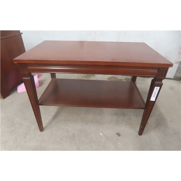 End Table / Small Coffee Table Vintage 21" X 30" X 18"
