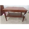 Image 1 : End Table / Small Coffee Table Vintage 21" X 30" X 18"