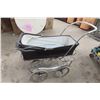 Image 4 : Vintage Pram