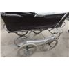 Image 5 : Vintage Pram