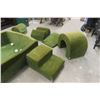 Image 6 : 44" X 44" X 15" Fabric Ball Pit + Play Cushions
