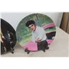 Image 2 : 3 Elvis Collector Plates & Stand Holiday Special CD