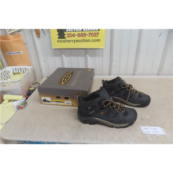 Utility Foot Wear - Size 11 - New Condition