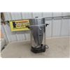 Image 1 : West Bend 100-Cup Coffee Percolator