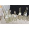 Image 4 : 10 Old Pop Bottles 7up Schweppes No Name Pickup