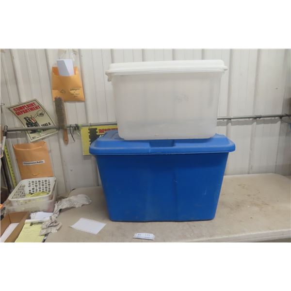 2 x Storage Tubs, Both with Lids