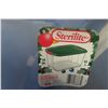 Image 6 : 2 x Storage Tubs, Both with Lids