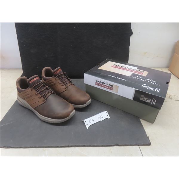 New Skechers Shoes Size 10