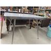 Image 7 : Vintage Table with Chrome Legs 31" x 42"  Plus 11 1/2" Leaf