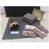 Image 1 : Antique Stereoscopic Viewer with Box Full of Slides