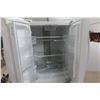 Image 4 : Whirlpool French Door Refrigerator with Bottom Freezer 68" x 30" x 31" - Scratch in Picture