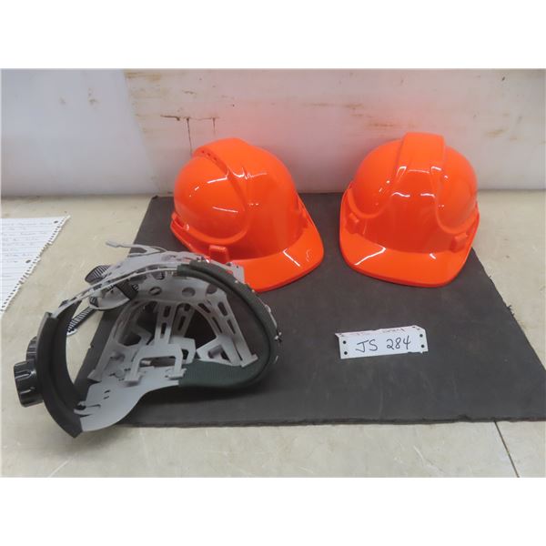 2 New Hard Hats