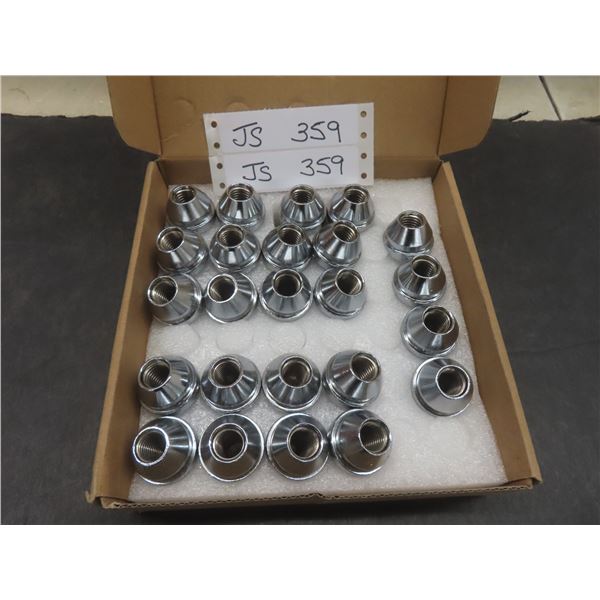 24 Silver Lug Nuts New or Store Return
