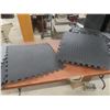 Image 4 : 14 Pieces Exercise Floor Tiles 24" x 24" and 8 Cutoffs