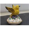 Image 4 : Cardinal Bird Trinket Music Box Wing of Love and Yellow Warbler Trinket Music Box Wing of Love, Bot