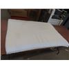 Image 13 : Vintage Chenille Fringed Bedspread, Knitted or Crocheted Blanket and Comforter