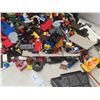 Image 4 : 68L Tote Full of Lego