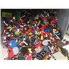Image 6 : 68L Tote Full of Lego
