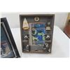Image 5 : Winnipeg Jets Framed Cards, Ron Grant Figurine