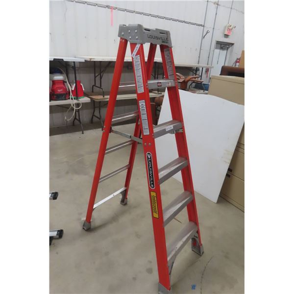 Louisville 300 lb 6' Stepladder