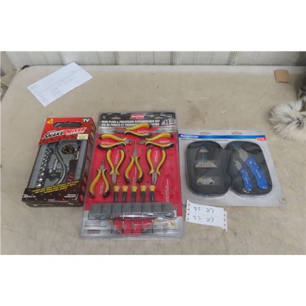 3 New Tool Sets With Utility Knife and Screwdrivers