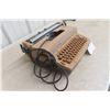Image 4 : Smith-Corona Coronet Electric 12 Typewriter in Brown Finish