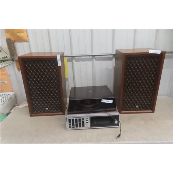 Toshiba SM-380 Record Player And AMX Speaker