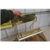 Image 3 : Brass and Glass Pendant Light Fixture with Chain