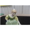 Image 2 : Royal Doulton Figurine Fair Maiden 1966 5 1/2" Tall